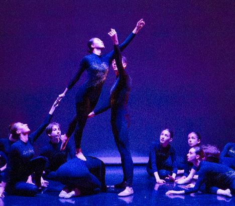 Séance scolaire n°16 "Spectacle du département danse" vendredi 2 avril 2027 à 14h30